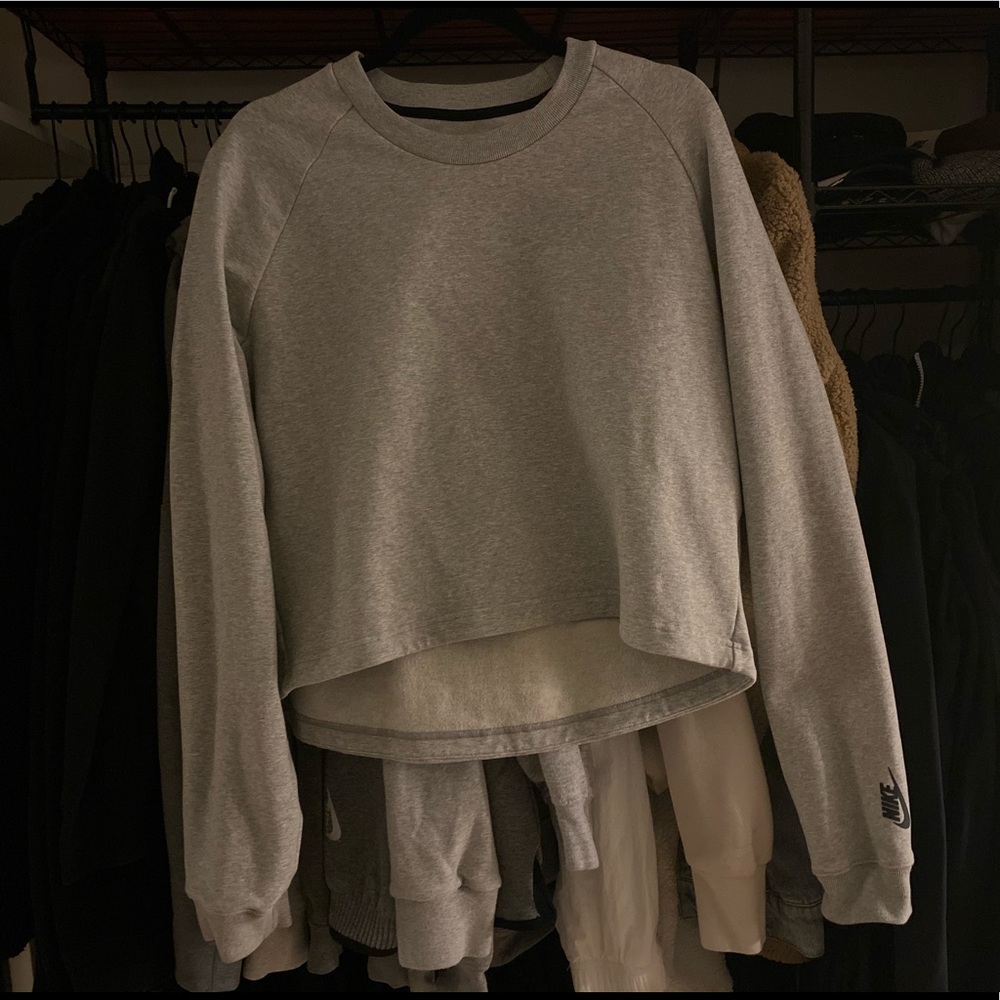 NikeLab Essentials Crew - Picture 2 of 5